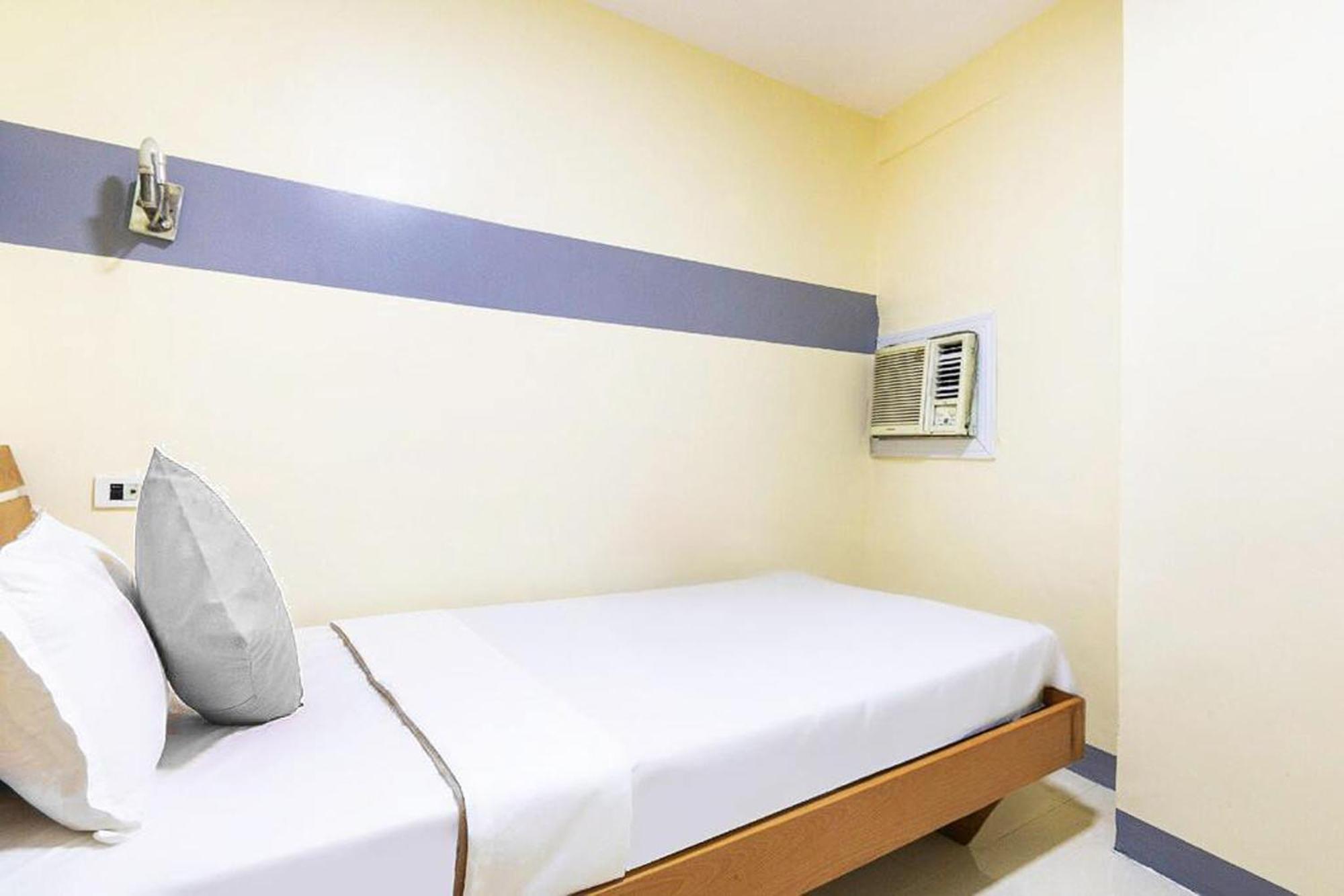 Lucky Hotel Манила Екстериор снимка